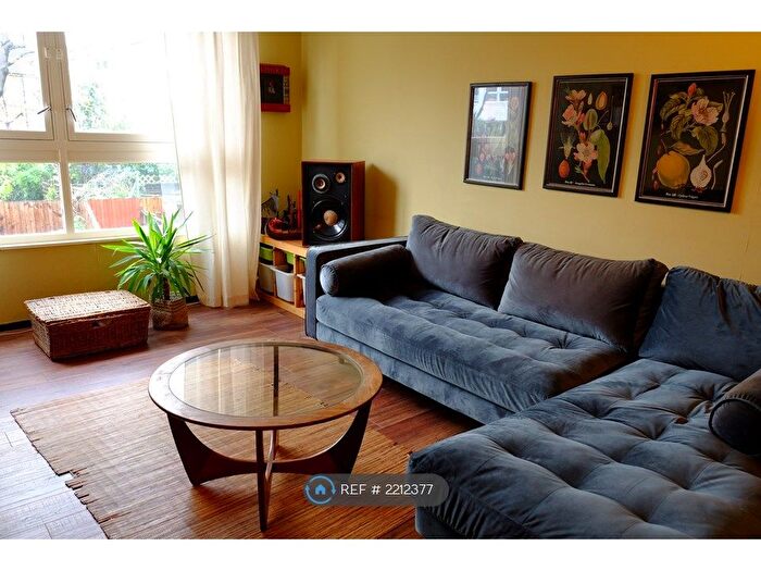 3 Bedroom Terraced House To Rent In Goldman Close, London, E2