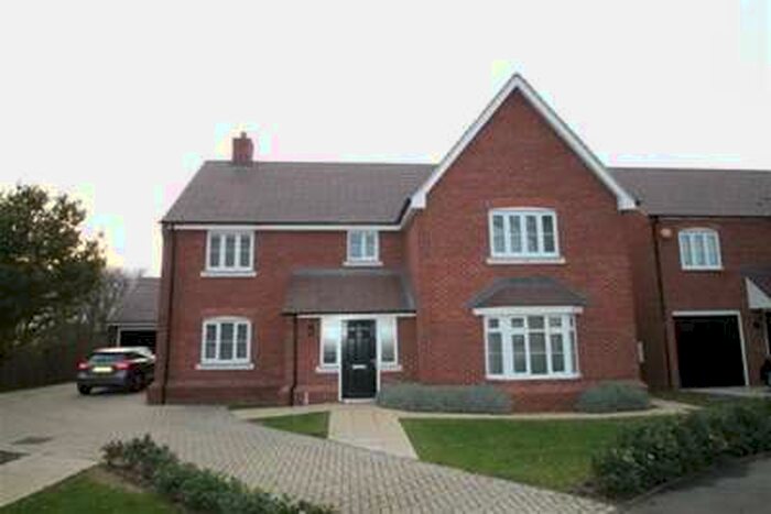5 Bedroom House To Rent In Waratah Drive, Chislehurst, BR7