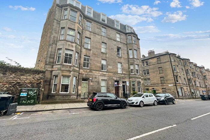 4 Bedroom Flat To Rent In East Preston Street, Newington, Edinburgh, EH8