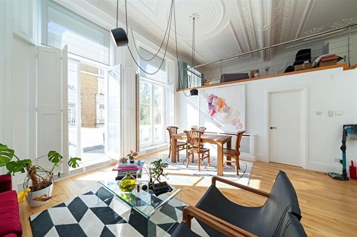 1 Bedroom Flat To Rent In Earls Court Square, Earls Court, SW5