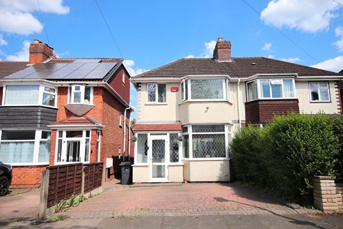 3 Bedroom Semi-Detached House To Rent In Duxford Road, Birmingham, B42