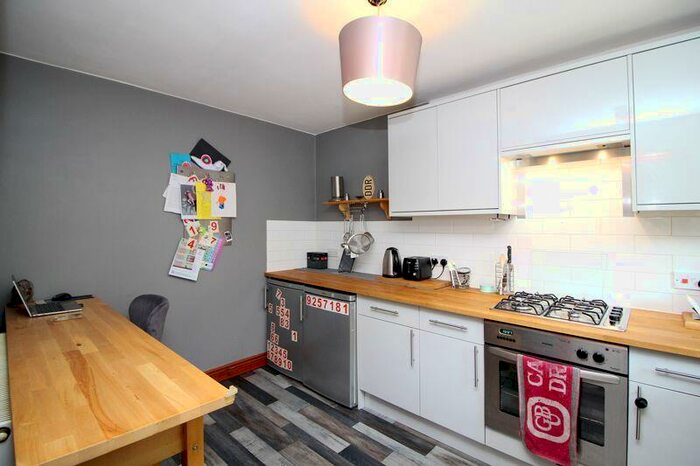 2 Bedroom Flat For Sale In Erris Court, Berw Road, Pontypridd, CF37