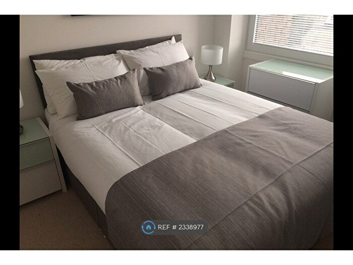 1 Bedroom Flat To Rent In Molesworth Street, London, SE13