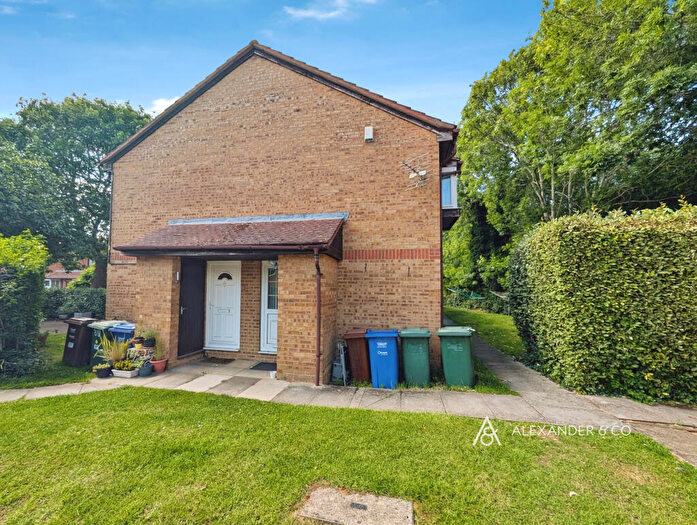 1 Bedroom Terraced House To Rent In Moor Pond Close, Bicester, OX26