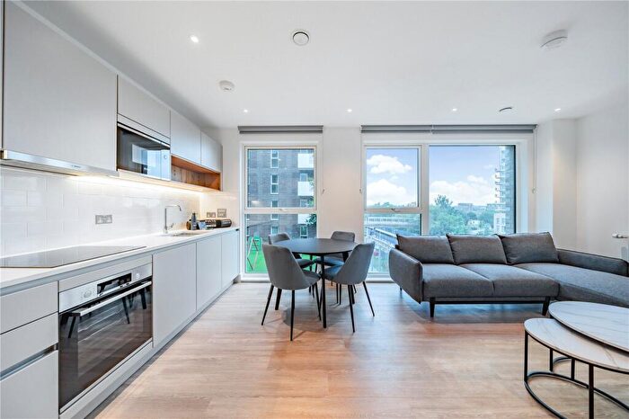 2 Bedroom Apartment To Rent In Henley Cross, London, SE3