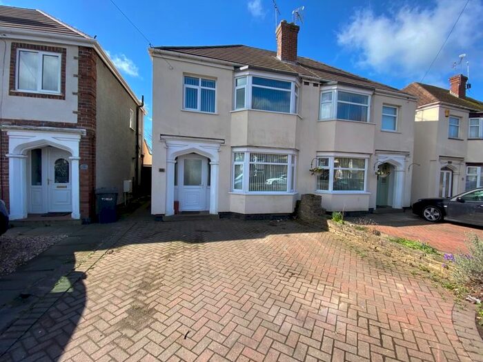 4 Bedroom Property For Sale In Greenmoor Road, Nuneaton, CV10