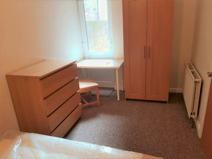5 Bedroom Terraced House To Rent In Francis Avenue, Southsea, Portsmouth, PO4