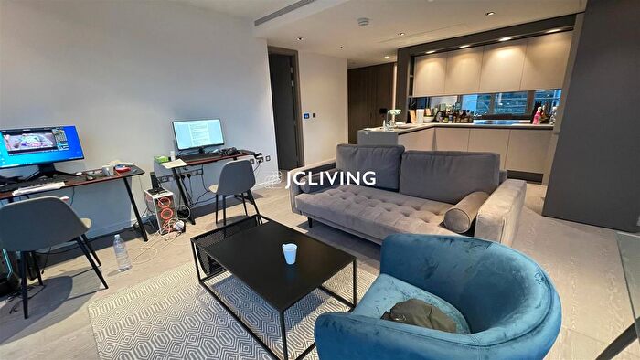 2 Bedroom Flat To Rent In Marsh Wall, London, E14