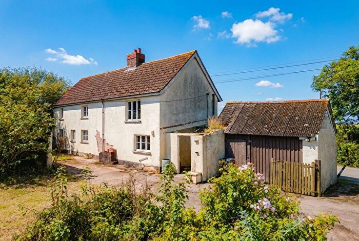 3 Bedroom Detached House For Sale In Cheriton Bishop, Exeter, EX6