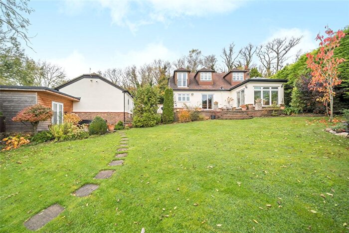 3 Bedroom Bungalow For Sale In Saltbox Hill, Biggin Hill, Westerham, TN16