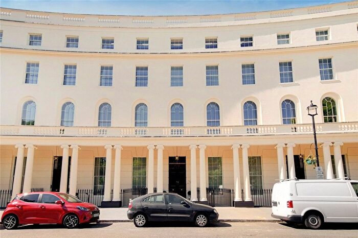 1 Bedroom Flat For Sale In Park Crescent, Marylebone, London, W1B