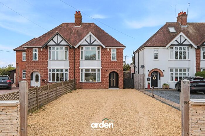 3 Bedroom Semi Detached House For Sale In The Ridgeway, Astwood Bank, B96