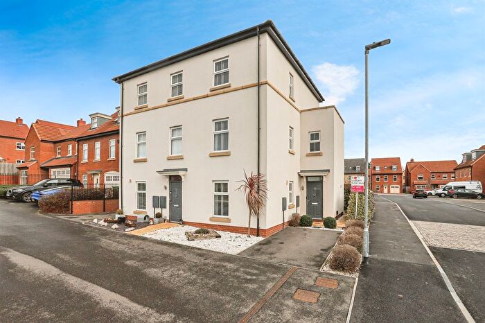 4 Bedroom Semi-Detached House For Sale In Turnberry Avenue, Ackworth, Pontefract, WF7