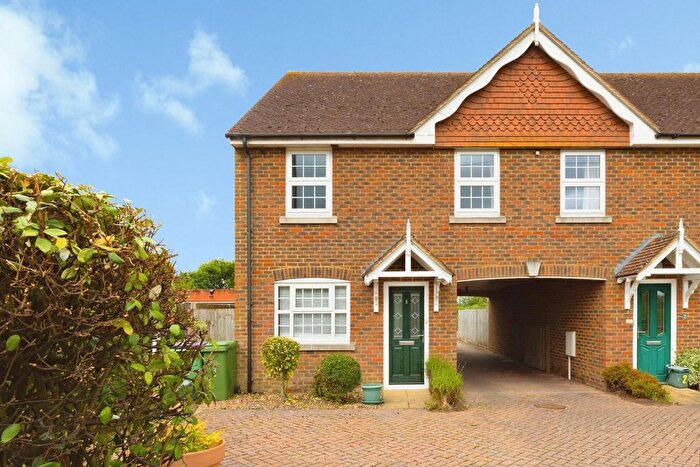 3 Bedroom End Terrace House For Sale In Barrow Hill, Ashford, TN25