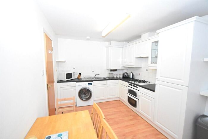 2 Bedroom Flat To Rent In Riverside Drive, City Centre, Aberdeen, AB11
