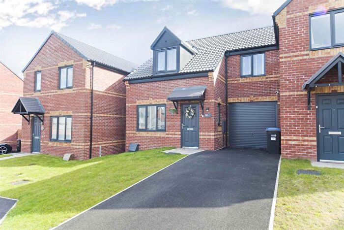 3 Bedroom Semi Detached House For Sale In Sunshine Place, Blackhall Colliery, TS27