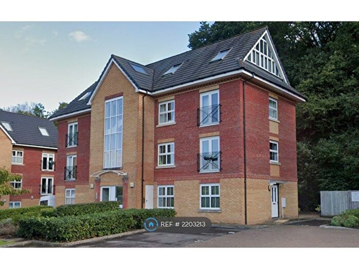 2 Bedroom Flat To Rent In Bull Lane, Bristol, BS5