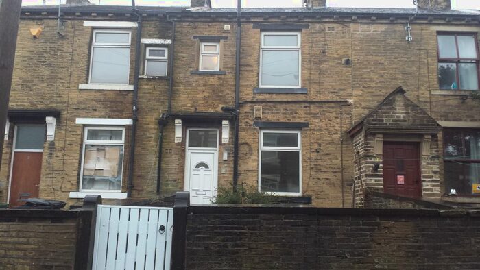 1 Bedroom Terraced House To Rent In Cragg Terrace, Bradford, BD7