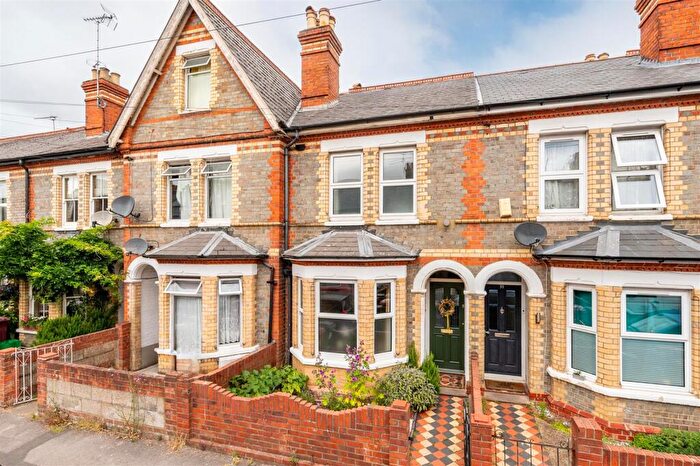 3 Bedroom Terraced House For Sale In Radstock Road, Reading, RG1