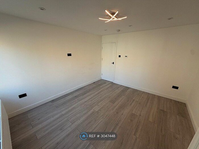 4 Bedroom Terraced House To Rent In Southampton St, Reading, RG1