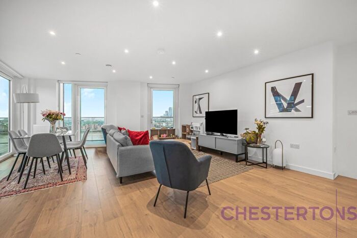 3 Bedroom Flat To Rent In Bond Court, Springham Walk, SE10