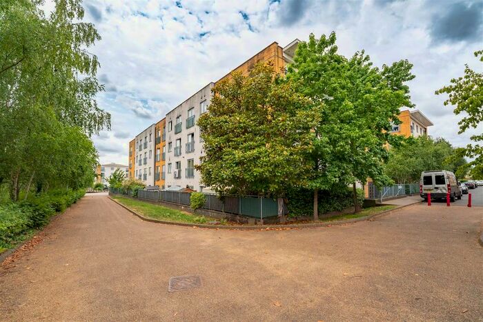 2 Bedroom Flat For Sale In Taywood Road, Northolt, UB5