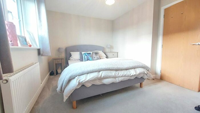 2 Bedroom End Of Terrace House For Sale In Ivatt Close, Bourne, PE10