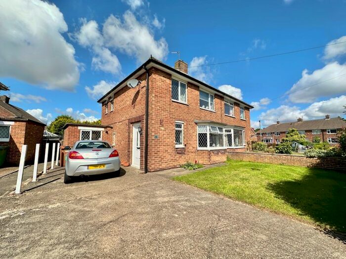 3 Bedroom Semi-Detached House To Rent In Edge Avenue, Scartho, Grimsby, DN33