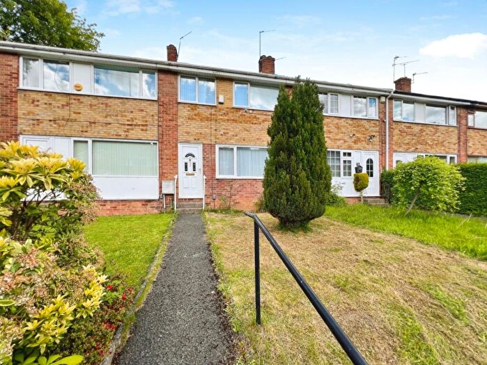 3 Bedroom Terraced House For Sale In Summerbridge Crescent Bradford, BD10