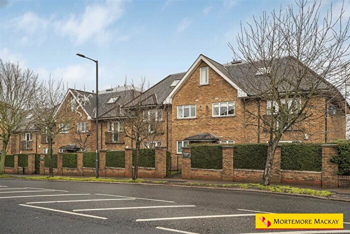 2 Bedroom Flat For Sale In Green Dragon Lane, London, N21