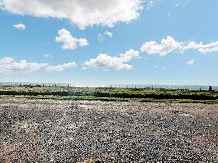 1 Bedroom Flat For Sale In Marine Court, The Esplanade, Telscombe Cliffs, BN10