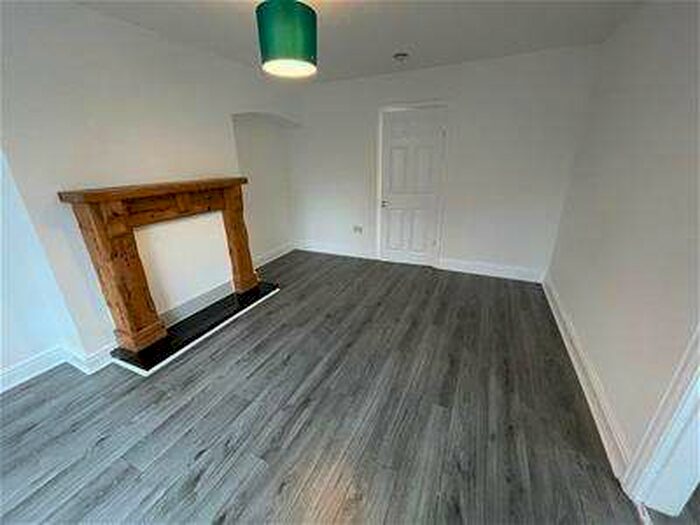 3 Bedroom End Of Terrace House To Rent In Hewitt Avenue, Coventry, CV6