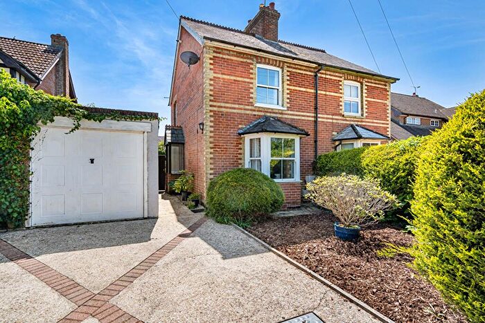 2 Bedroom Semi-Detached House For Sale In Broadwell Road, Wrecclesham, Farnham, Surrey, GU10