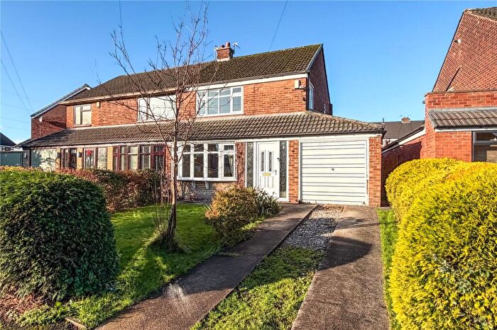 3 Bedroom Semi-Detached House For Sale In Nottingham Drive, Failsworth, Manchester, Greater Manchester, M35