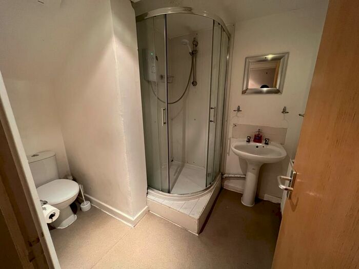 1 Bedroom Flat To Rent In Hyde Park Road, Leeds, LS6