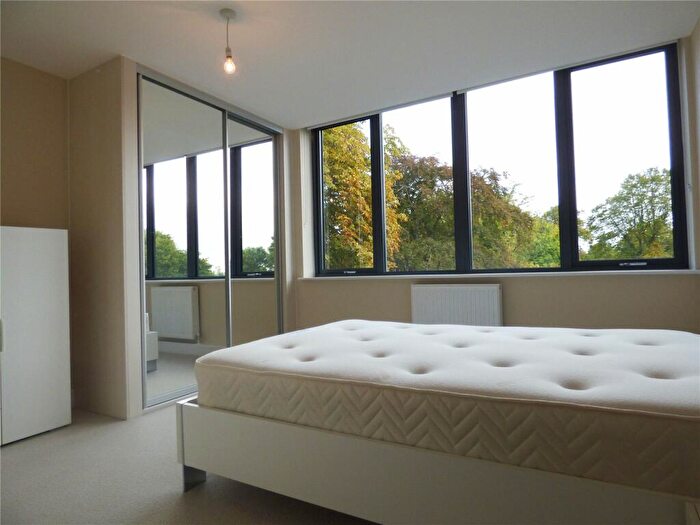 2 Bedroom Flat To Rent In Baldwin House, Harrow On The Hill, HA1