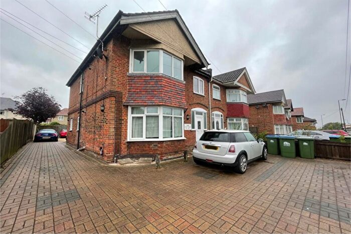 1 Bedroom Flat To Rent In Bitterne Road West, Southampton, SO18
