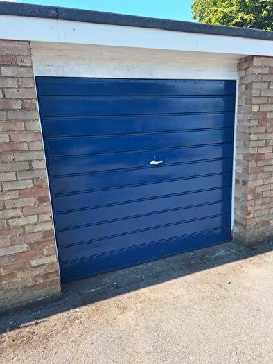Garage / Parking To Rent In Latimer Grange, Headington, OX3