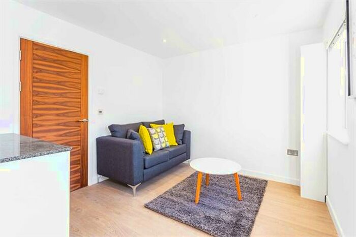 1 Bedroom Flat To Rent In Qube Apartments, A Walworth Road, London, SE17