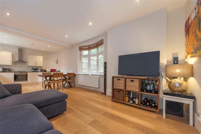 2 Bedroom Flat To Rent In Colosseum Terrace, Regents Park, London, NW1