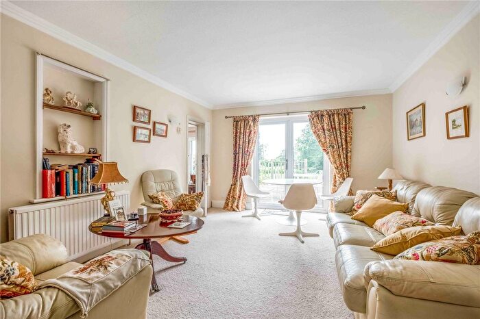 4 Bedroom Detached House For Sale In Smallhythe Road, Tenterden, Kent, TN30