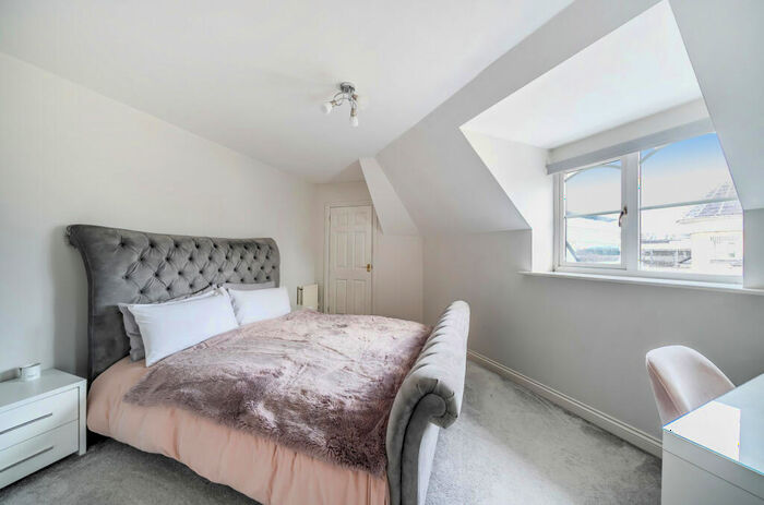 2 Bedroom Flat For Sale In Century Court, Victoria Way, Woking, Surrey, GU21