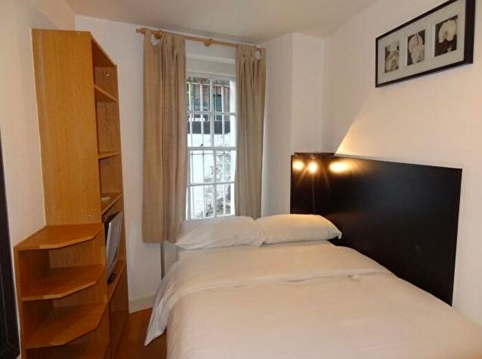 Studio To Rent In Cartwright Gardens, Bloomsbury, London, WC1H