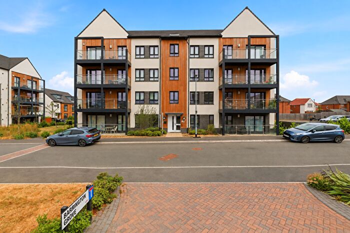 2 Bedroom Flat For Sale In Barrington Way, Austhorpe, Leeds, LS15