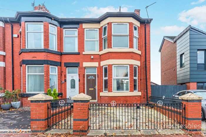 3 Bedroom End Terrace House For Sale In North Road, Manchester, M11