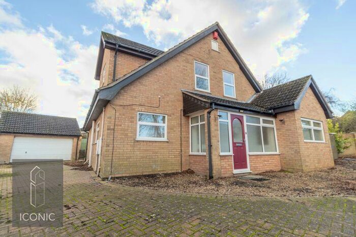 5 Bedroom Detached House To Rent In Colville Road, South Oulton Broad, NR33