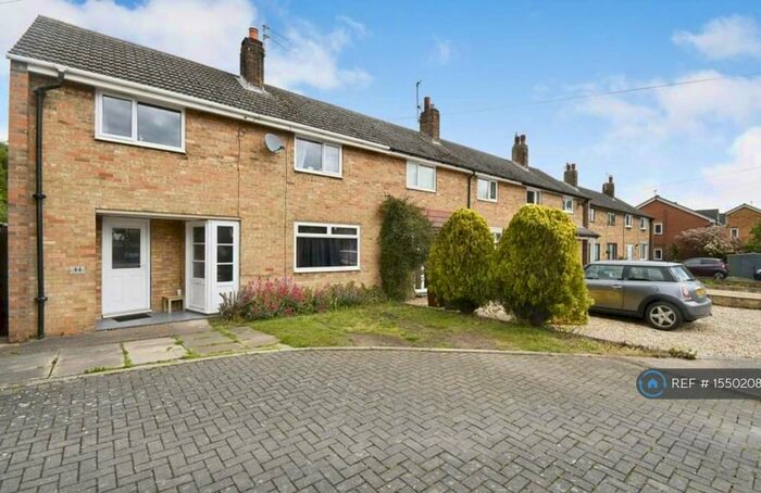 3 Bedroom End Of Terrace House To Rent In Greetwell Close, Lincoln, LN2