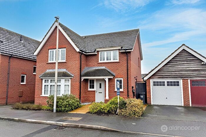 4 Bedroom Detached House For Sale In Sheelin Crescent, Eliot's View, Nuneaton, CV10