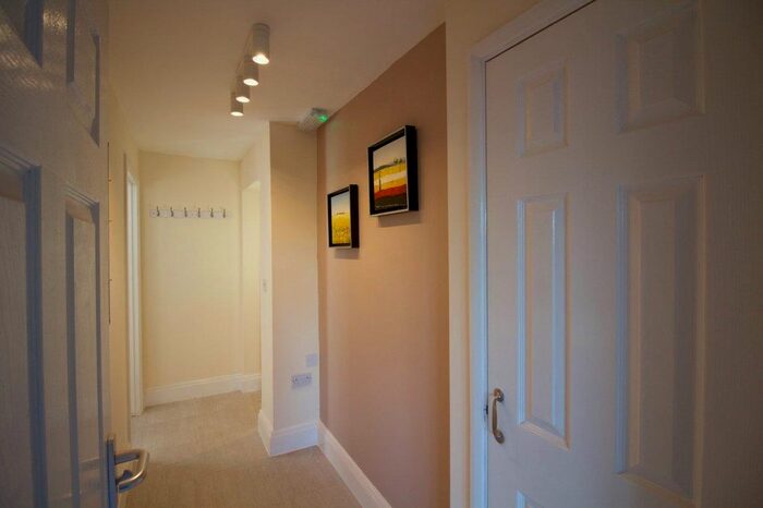 4 Bedroom Town House To Rent In Bushelton Close, Coventry, CV1