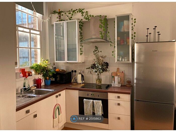 2 Bedroom Flat To Rent In London, London, NW3